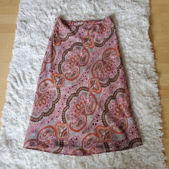 BCBG Women's Midi Skirt Size Medium Paisley Print Vintage Y2K - Picture 2 of 7